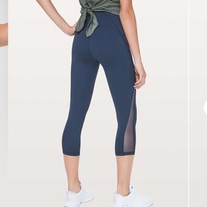 EUC Train Times Crop Leggings - True Navy